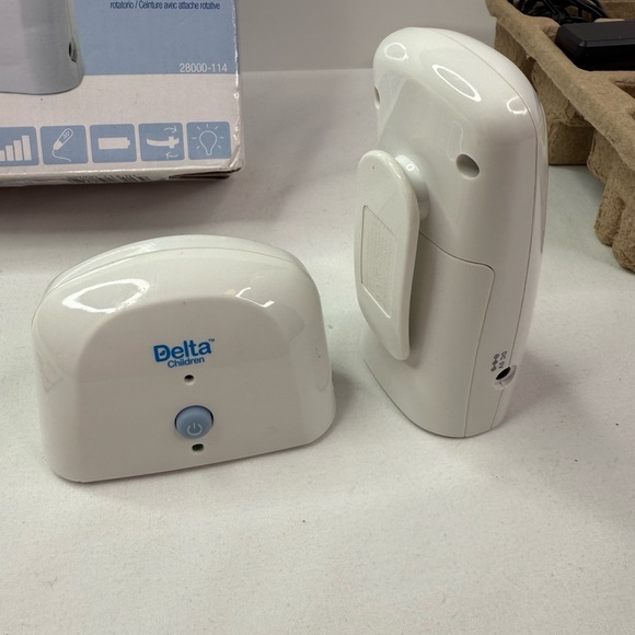 Safe-n-Clear Baby Monitor Delta Children 800 Ft Range Digital Baby Monitor - Picture 5 of 7